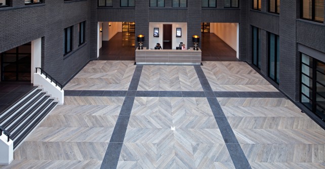 wooden-floor-chapel-parquet-minster-weathered-white-fullscreen