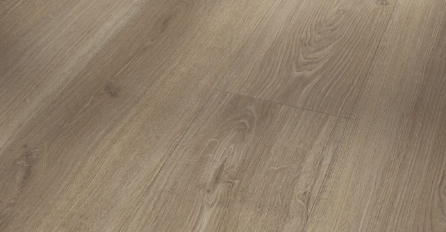 parador_1748186_basic 600 chêne studioline macchiato